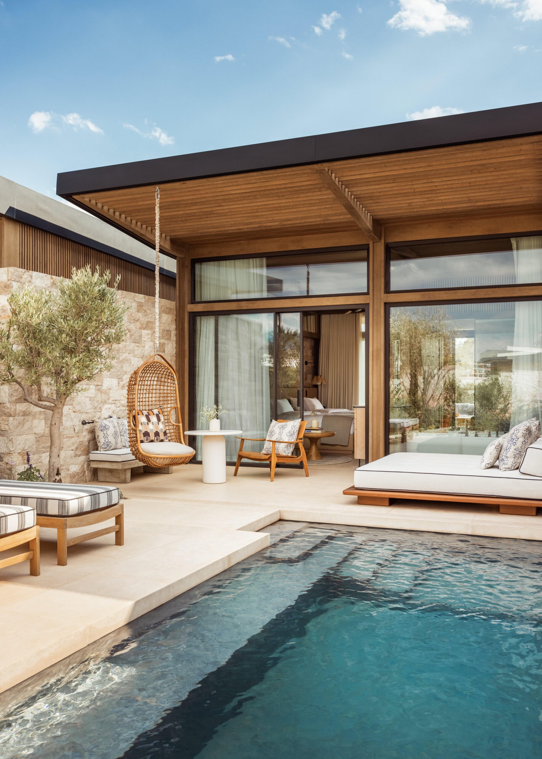 OOAA_AesthesisBungalow_Exterior_Pool